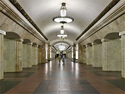 Вестибюль станции метро Курская (Кольцевая линия)