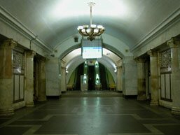 Вестибюль станции метро Павелецкая (Кольцевая линия)