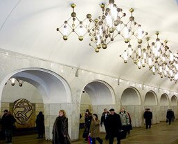 Вестибюль станции метро Менделеевская