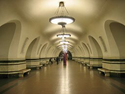 Центральный зал станции метро Алексеевская
